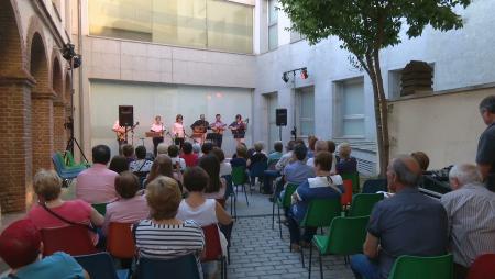 Imagen La Música en el Patio se despidió con el grupo Viejo Castillo