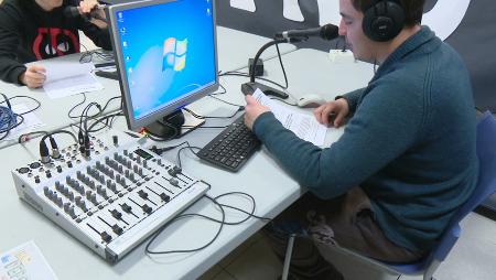 Imagen La Radio del Centro Joven Sanse abre sus puertas a nuevas voces