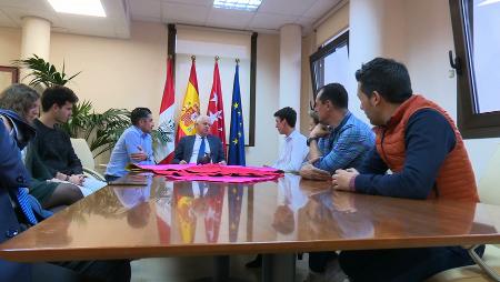 Imagen Recepción en el Ayuntamiento de Sanse al novillero local Diego García,...