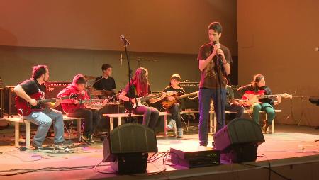 Imagen El Centro Joven muestra el trabajo de los alumnos de dinamización musical