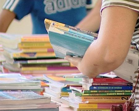 Imagen Intercambio gratuito de libros de texto en la Biblioteca Central de Sanse