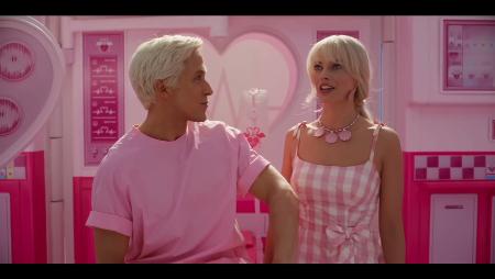 Imagen El Parque de la Marina se tiñe de rosa con la proyección gratuita de “Barbie” en el cine de verano