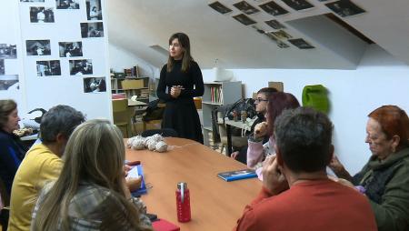 Imagen Performance, teatro del absurdo y poesía: tridente creativo en el CEP de...